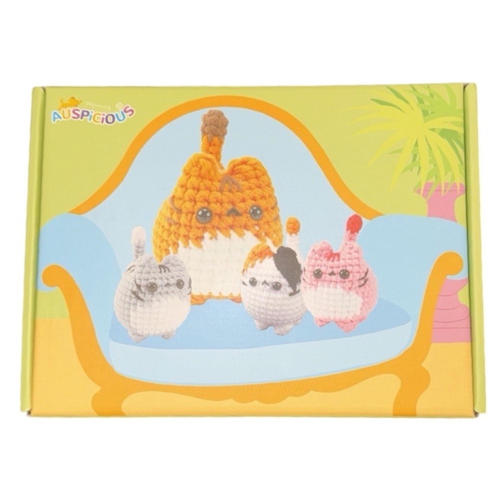 Crochet Kit for Beginner Kitty Famil Complete Set NEW  Box